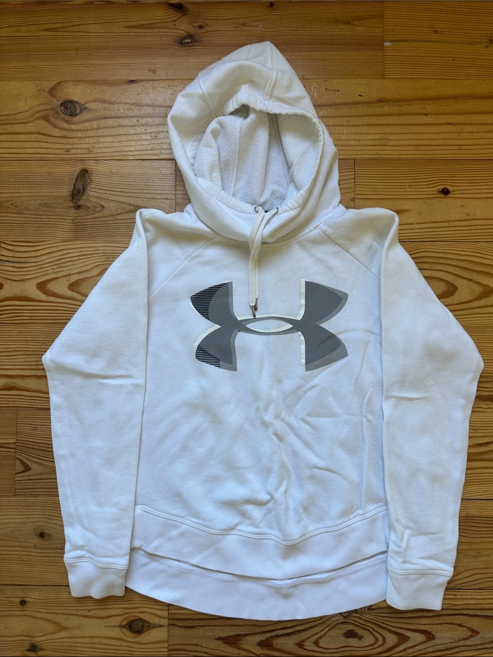 UNDER ARMOUR hoodie | size small